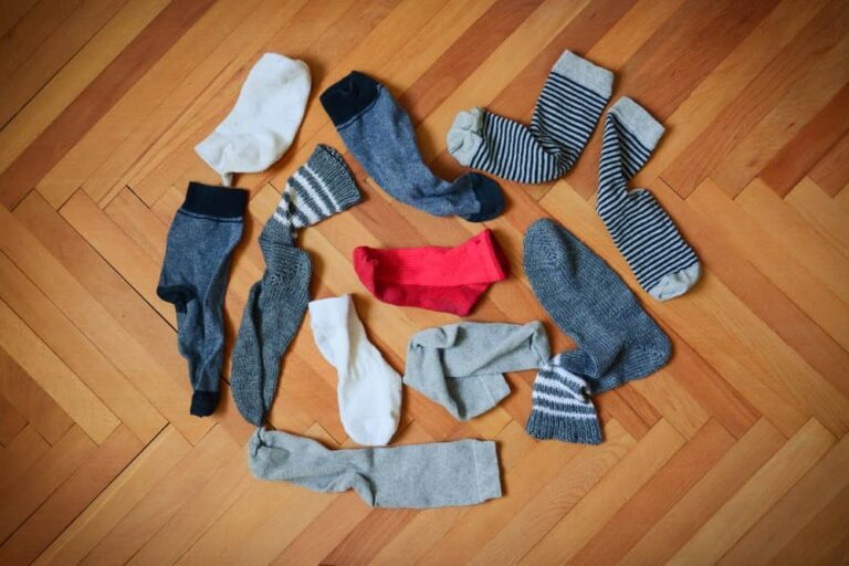 socks for toenail fungus